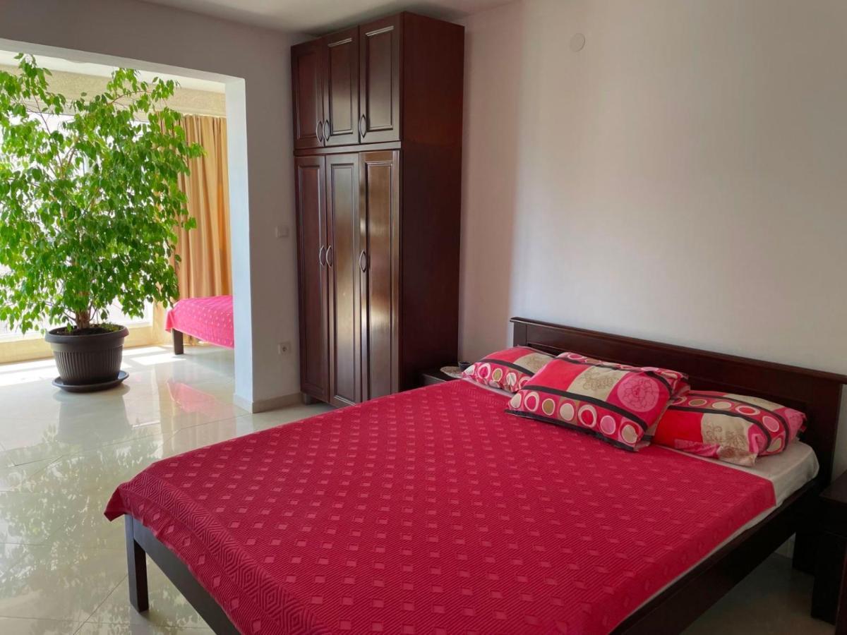 Apartmani Mina Herceg Novi Ngoại thất bức ảnh