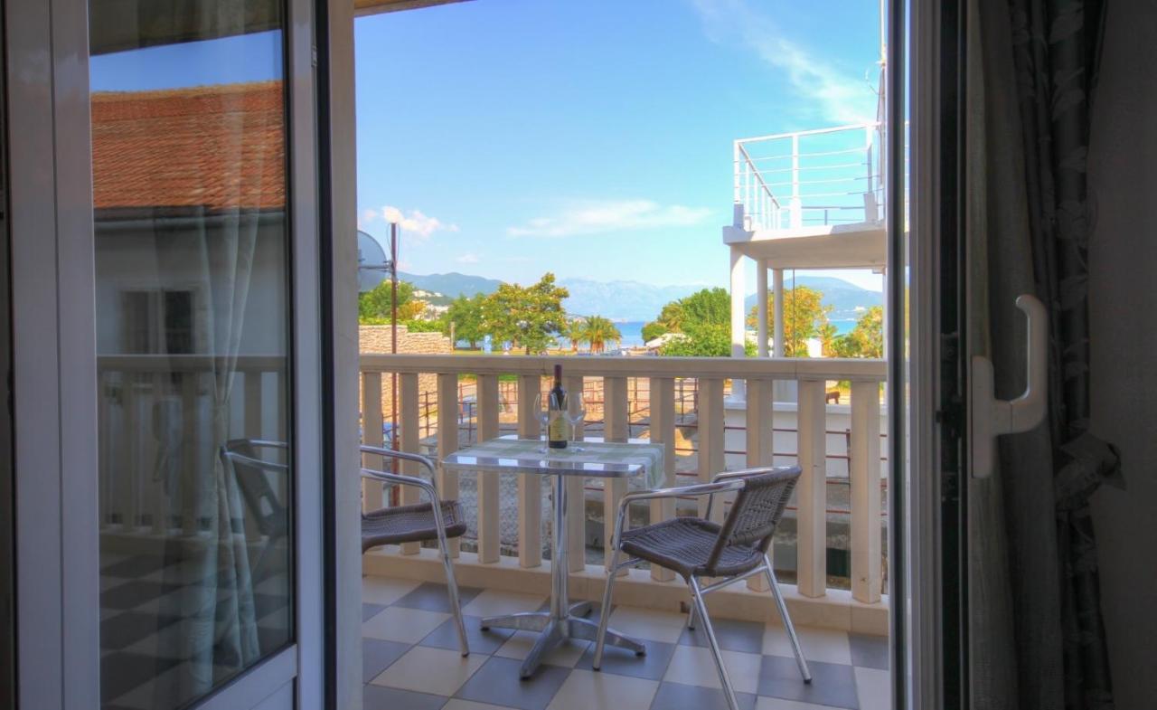 Apartmani Mina Herceg Novi Ngoại thất bức ảnh