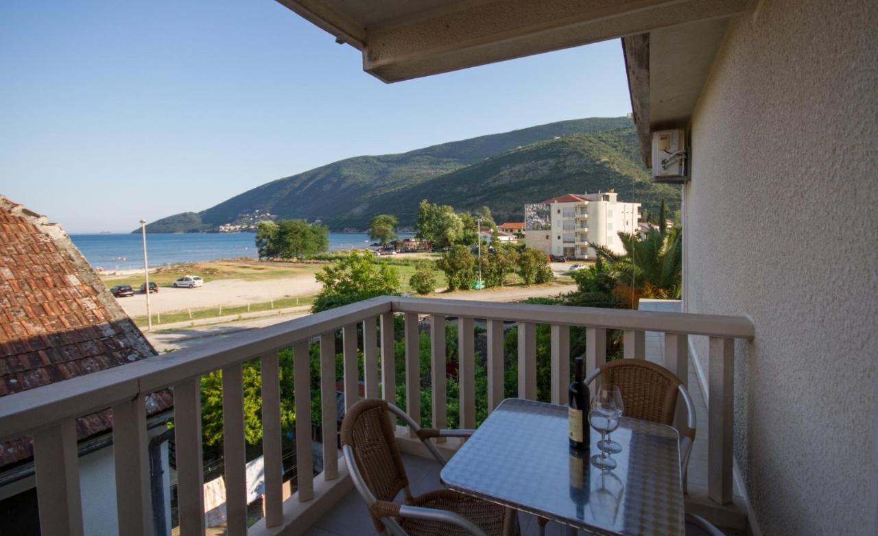 Apartmani Mina Herceg Novi Ngoại thất bức ảnh