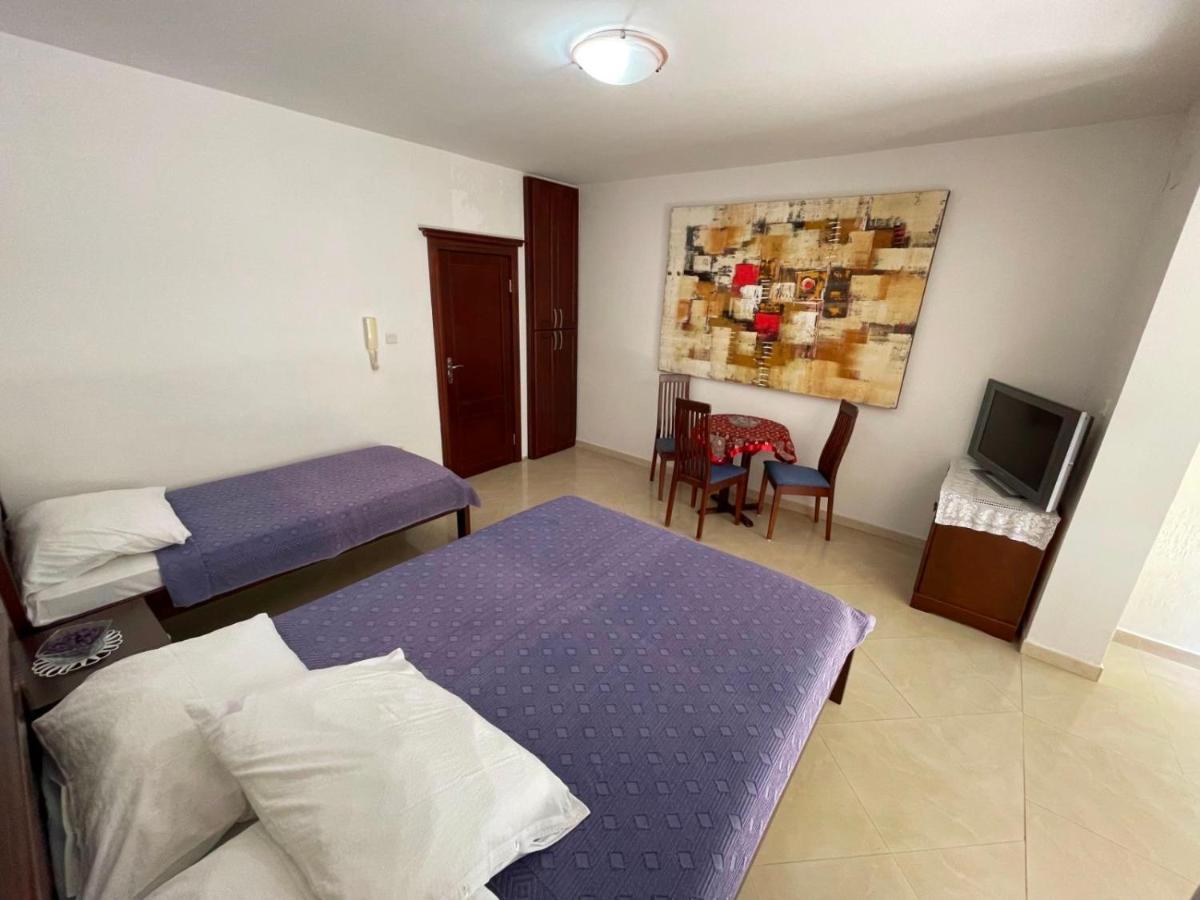 Apartmani Mina Herceg Novi Ngoại thất bức ảnh