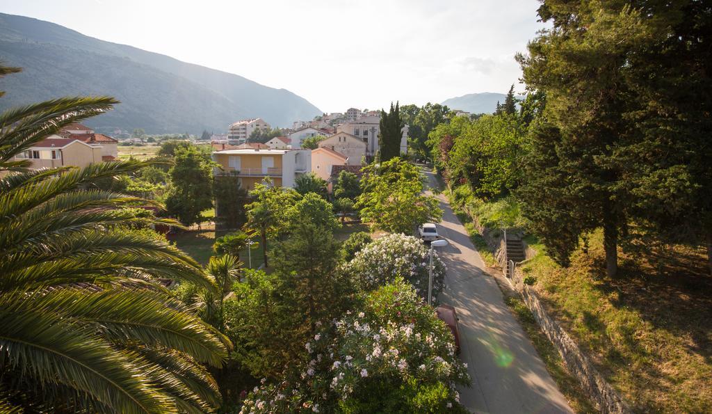 Apartmani Mina Herceg Novi Ngoại thất bức ảnh